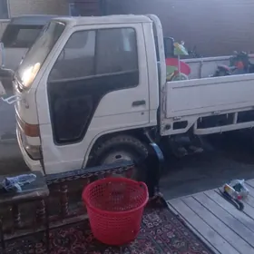 Isuzu Elf 1991