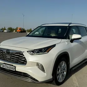Toyota Highlander 2020