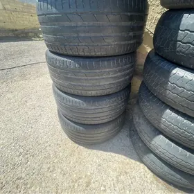 235/45/18