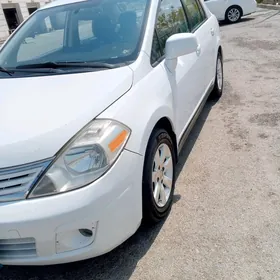 Nissan Versa 2010