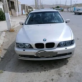 BMW E39 2001