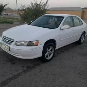 Nissan Altima 1999