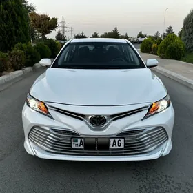 Toyota Camry 2020