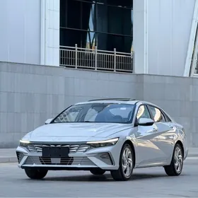Hyundai Elantra 2025