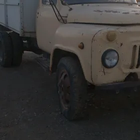 Gaz 52 1981