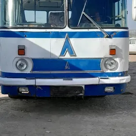 Gaz 21 1999