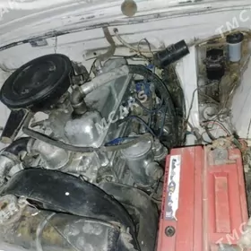 Gaz 24 1985