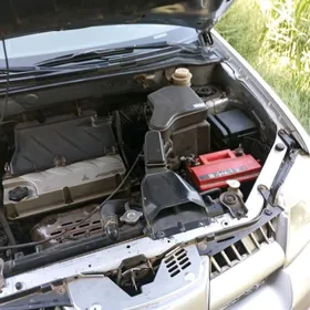 Mitsubishi Outlander 2004