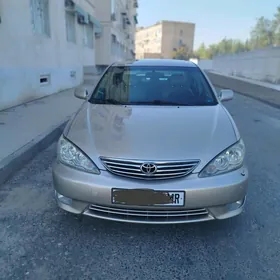 Toyota Camry 2005