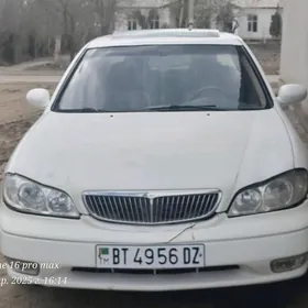 Infiniti I30 2000