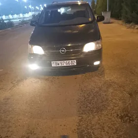 Opel Sintra 1999