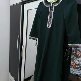 платья школьные