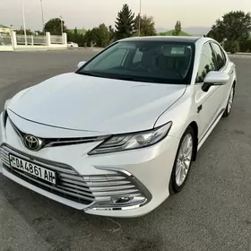 Toyota Camry 2020