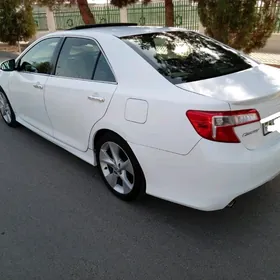 Toyota Camry 2013