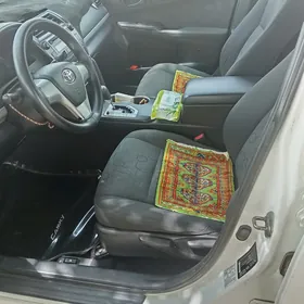 Toyota Camry 2015