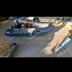 Продается лодка с мотором