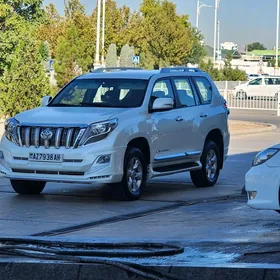 Toyota Land Cruiser Prado 2011