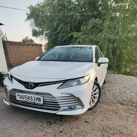 Toyota Camry 2020