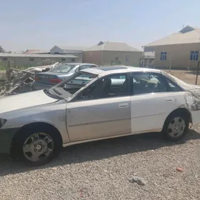 Toyota Avalon 2001