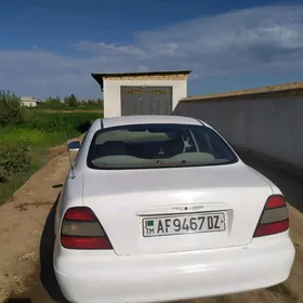 Daewoo Leganza 1998
