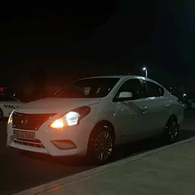 Nissan Sunny 2015