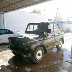 UAZ 469 2002