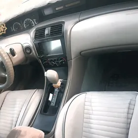 Toyota Avalon 2002