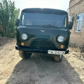 UAZ 452 1984