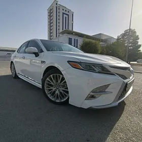 Toyota Camry 2018