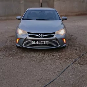 Toyota Camry 2017