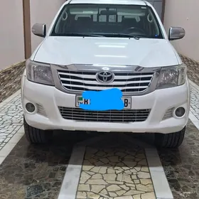 Toyota Hilux 2013