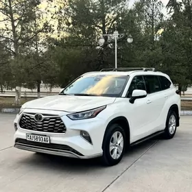 Toyota Highlander 2020