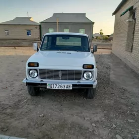 Lada Niva 2008