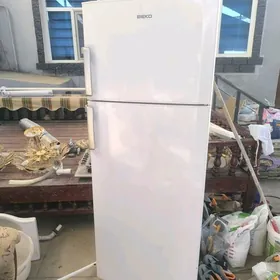 haladilnik beko 1.80m