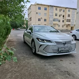 Toyota Avalon 2019
