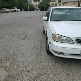 Nissan Maxima 2000