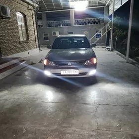 Toyota Avalon 2000