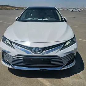 Toyota Camry 2022