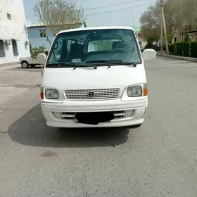 Toyota Hiace 2000