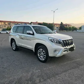Toyota Land Cruiser Prado 2011