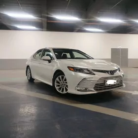 Toyota Camry 2022
