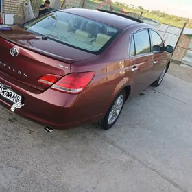 Toyota Avalon 2005