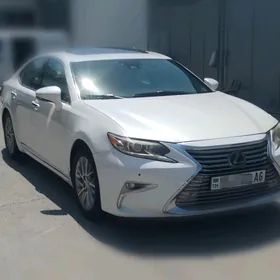 Lexus ES 2016