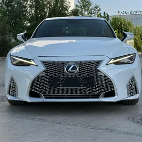Lexus IS 350 2021