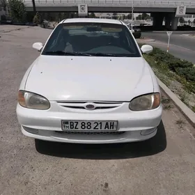 Kia Sephia 1999
