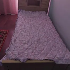 продам кровать