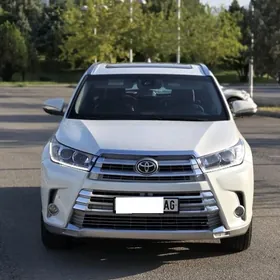 Toyota Highlander 2017