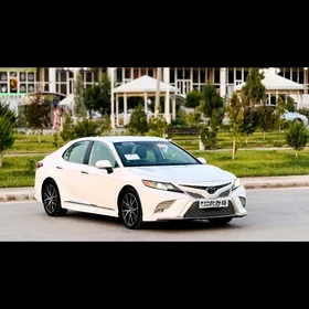 Toyota Camry 2020