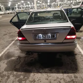 Mercedes-Benz C280 1996