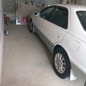 Toyota Camry 1999